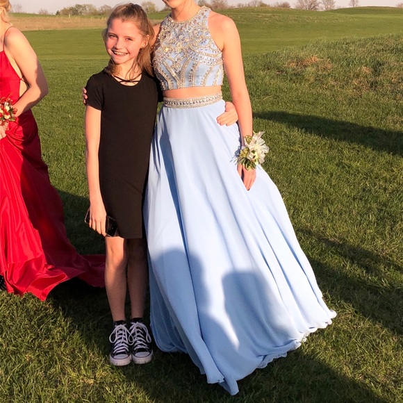 Prom dress - Picture 4 of 4